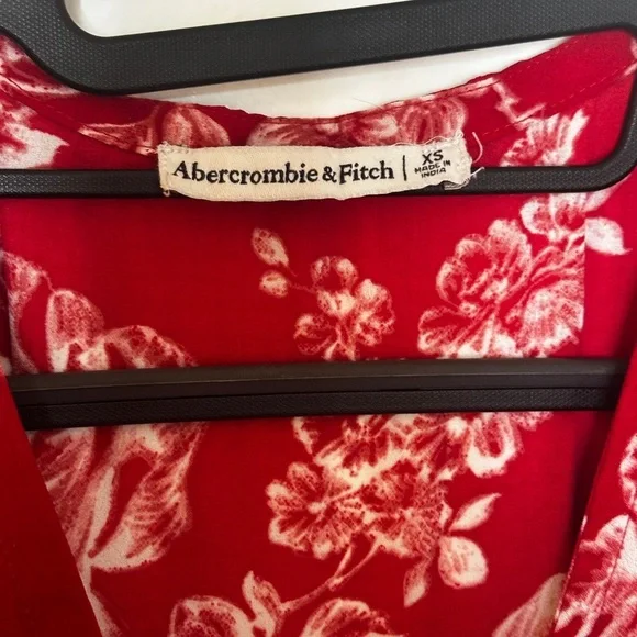 Abercrombie & Fitch: Women’s XS Red Floral Wrap Maxi Dress Short Sleeve - Picture 4 of 9